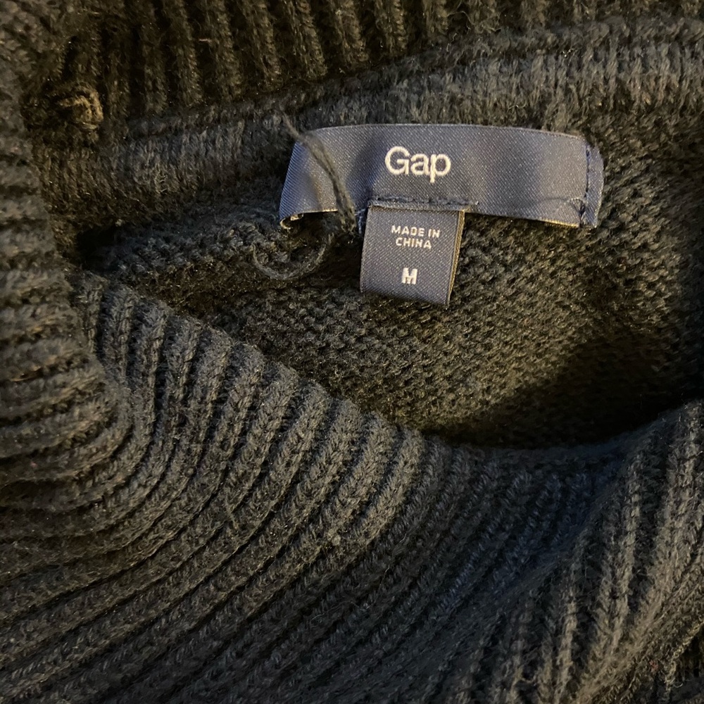 Gap Buttoned Turtle Neck Pullover - image 3
